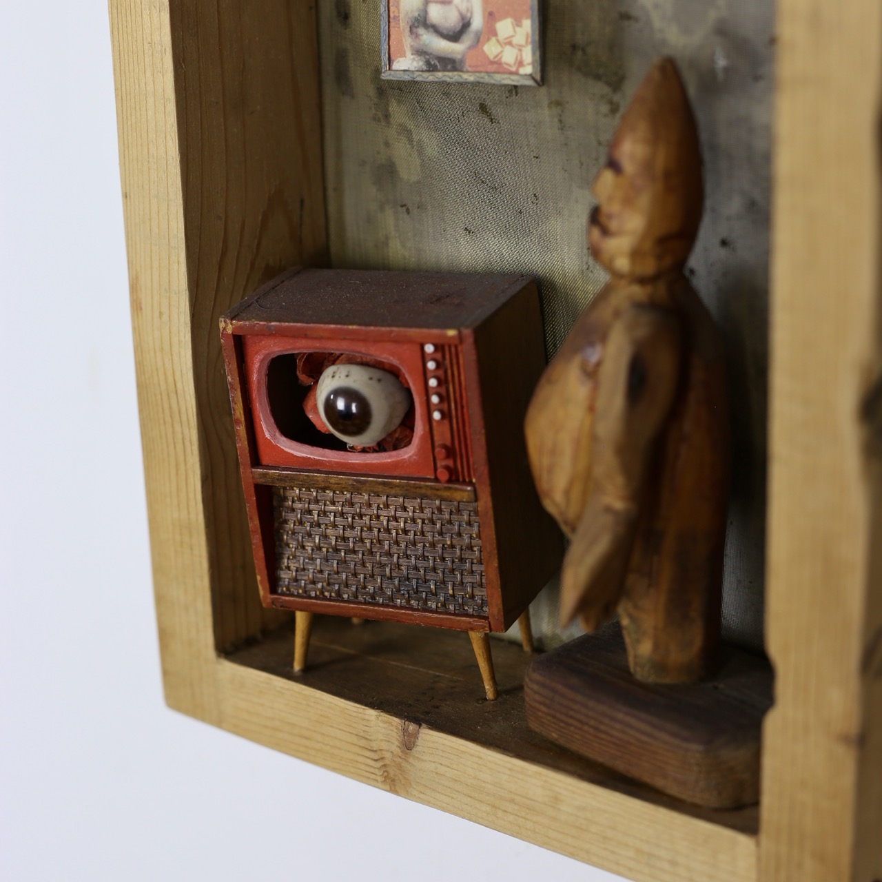 BOX0863
